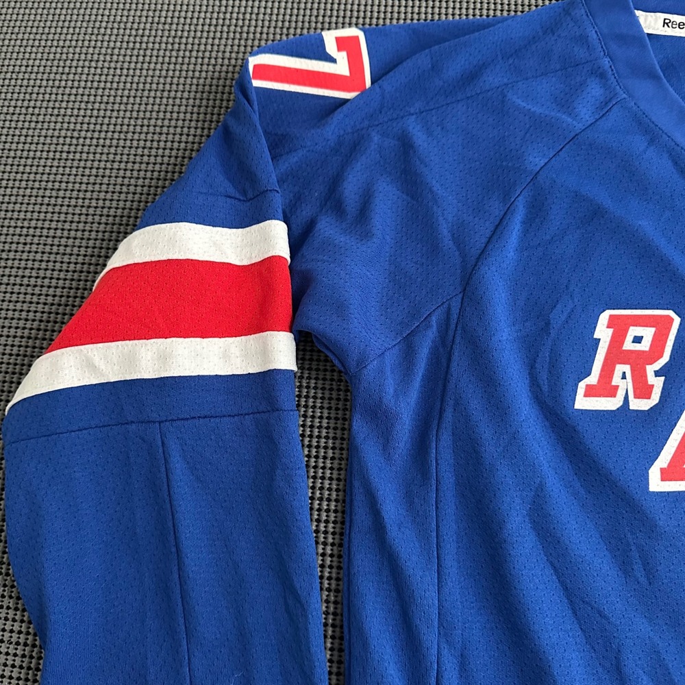 Reebok New York Rangers Ryan McDonagh 27 Youth Hockey Jersey Blue L/XL Captain C - Picture 3 of 8
